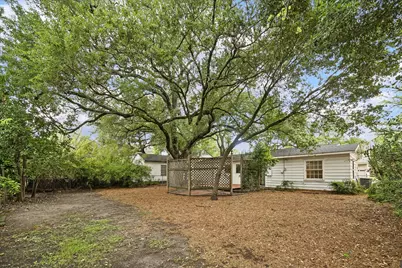 5539 Jessamine Street, Houston, TX 77081 - Photo 15