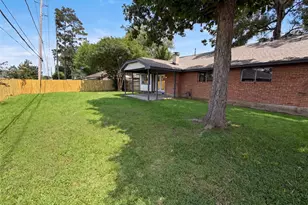 311 Fir Ridge Dr, Houston, TX 77336 - Photo 5