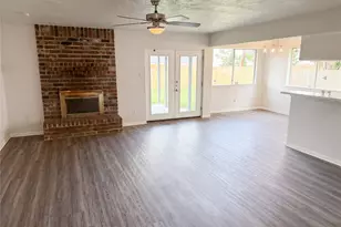 311 Fir Ridge Dr, Houston, TX 77336 - Photo 3
