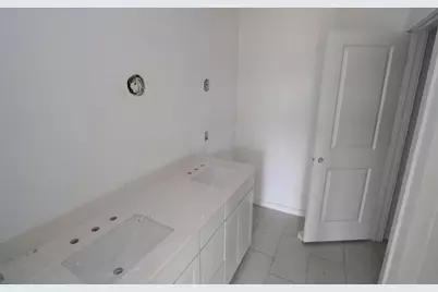 7815 Jade Crest Dr, Angleton, TX 77515 - Photo 35