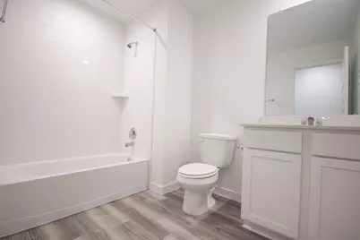10217 Berkeley Springs Trail, Houston, TX 77051 - Photo 15