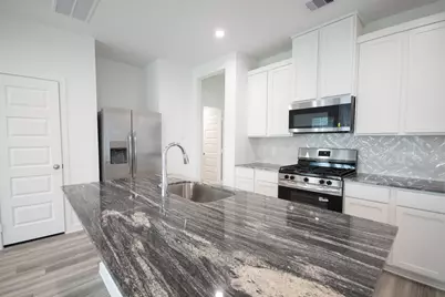 10217 Berkeley Springs Trail, Houston, TX 77051 - Photo 19