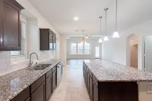 5426 Louie Ln, Katy, TX 77449 - Photo 7