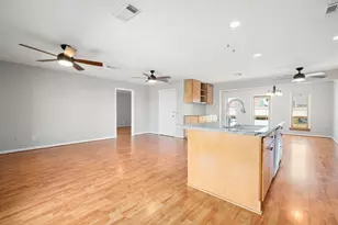 1264 Blue Heron St, Hitchcock, TX 77563 - Photo 13
