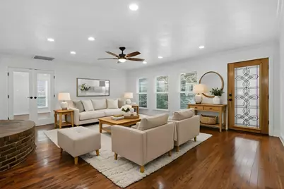 1320 Woodvine Drive, Houston, TX 77055 - Photo 15
