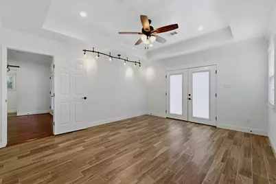 1320 Woodvine Drive, Houston, TX 77055 - Photo 19