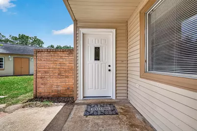 11643 Twinridge Lane, Houston, TX 77099 - Photo 7