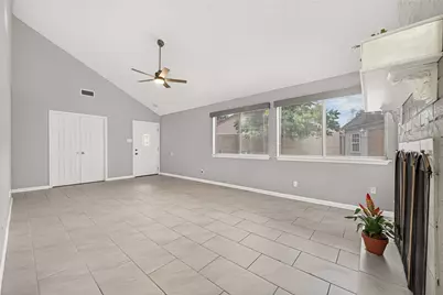 11643 Twinridge Lane, Houston, TX 77099 - Photo 9