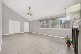 11643 Twinridge Ln, Houston, TX 77099 - Photo 9