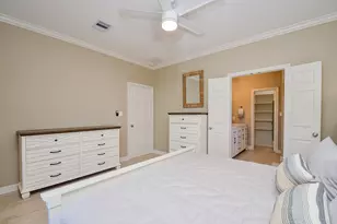 13823 Mutiny Ln, Galveston, TX 77554 - Photo 17