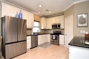 13823 Mutiny Ln, Galveston, TX 77554 - Photo 7