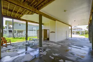 13823 Mutiny Ln, Galveston, TX 77554 - Photo 35