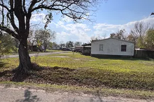 1916 Gault Rd, Houston, TX 77039 - Photo 15