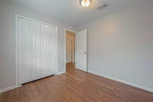 11203 Pender Ln, Houston, TX 77477 - Photo 7