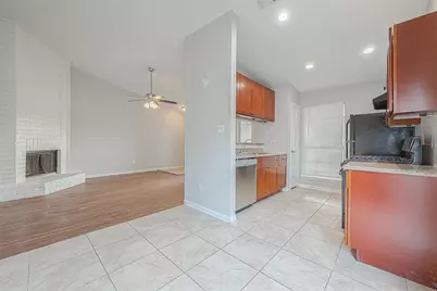11203 Pender Lane, Houston, TX 77477 - Photo 3