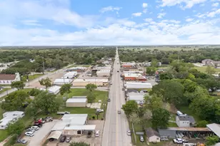 9115 Main St, Needville, TX 77461 - Photo 13