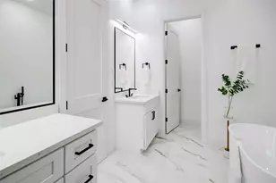 1214 W 24th St, Houston, TX 77008 - Photo 45