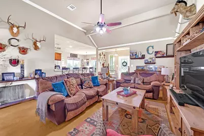 12065 Fm 1696 Road, Bedias, TX 77831 - Photo 11