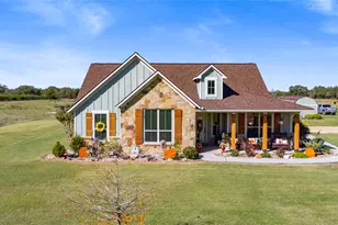 12065 Fm 1696 Rd, Bedias, TX 77831 - Photo 1