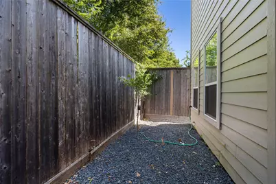 602 Thornton Road #A, Houston, TX 77018 - Photo 23