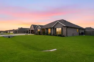 2102 Wikiup St, Dickinson, TX 77539 - Photo 3