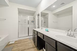 2102 Wikiup St, Dickinson, TX 77539 - Photo 11