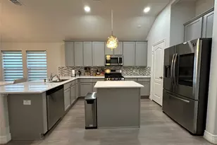 15515 Sailpoint Ln, Houston, TX 77053 - Photo 9