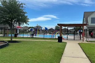 9439 Amethyst Glen Dr, Rosharon, TX 77583 - Photo 3