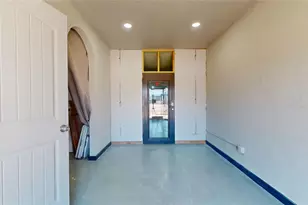 9205 Mesa Dr, Houston, TX 77028 - Photo 15