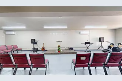 9205 Mesa Drive, Houston, TX 77028 - Photo 19