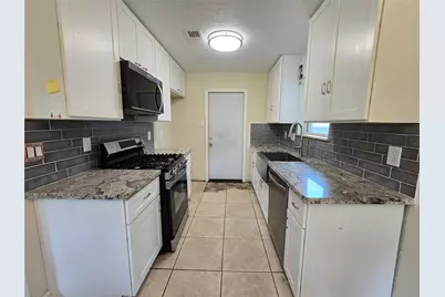 12122 E Marsham Circle, Houston, TX 77066 - Photo 3