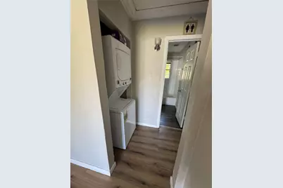 7339 Eisenhower Road, Houston, TX 77033 - Photo 7