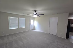810 Lightningbug Ln, Conroe, TX 77301 - Photo 3