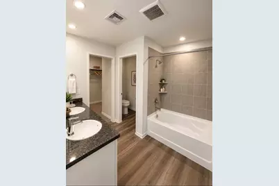 24426 Elmwood Falls Dr, Spring, TX 77373 - Photo 7