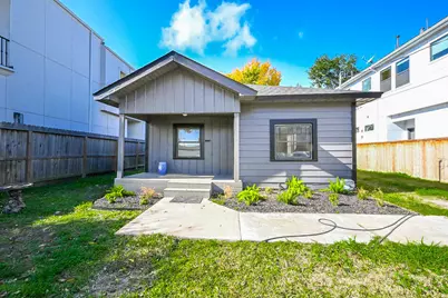 1507 Laird Street, Houston, TX 77008 - Photo 1