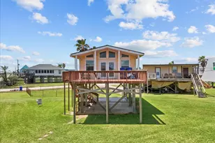 819 Seashell Dr, Surfside Beach, TX 77541 - Photo 9