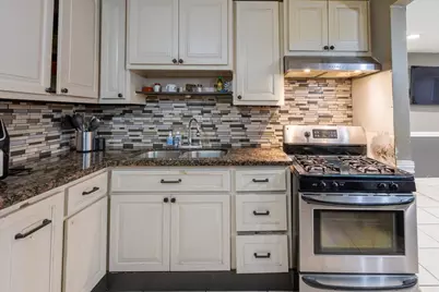 6817 Kassarine Pass, Houston, TX 77033 - Photo 5