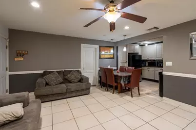 6817 Kassarine Pass, Houston, TX 77033 - Photo 3