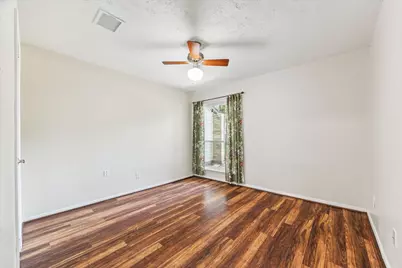 508 Williamsburg Circle, Friendswood, TX 77546 - Photo 17