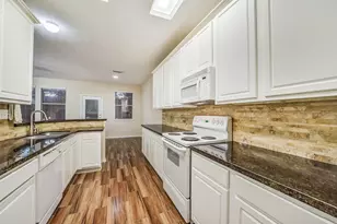 75 Summer Haze Cir, The Woodlands, TX 77382 - Photo 7