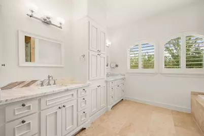 27 Johnathan Landing Court, The Woodlands, TX 77389 - Photo 21