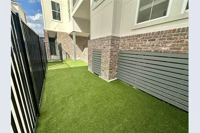 1138 W 16th Street, Houston, TX 77008 - Photo 3