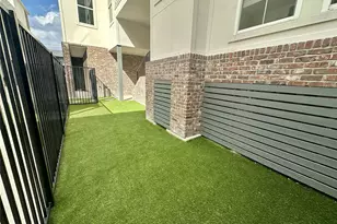 1138 W 16th St, Houston, TX 77008 - Photo 3