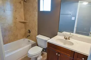 1141 W 24th St, Houston, TX 77008 - Photo 3