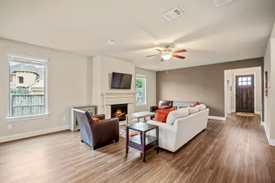 7502 Windsor Park Court, Spring, TX 77379 - Photo 9