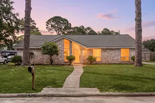 5923 Pebble Springs Dr, Houston, TX 77066 - Photo 1