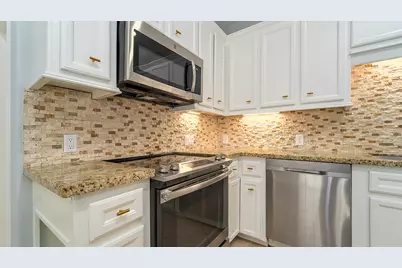 2052 Glencove Drive, Seabrook, TX 77586 - Photo 13