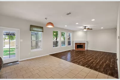 50 N Spinning Wheel Circle, The Woodlands, TX 77382 - Photo 11