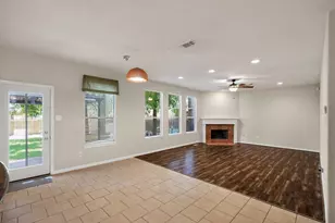 50 N Spinning Wheel Cir, The Woodlands, TX 77382 - Photo 11