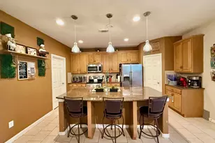 50 N Spinning Wheel Cir, The Woodlands, TX 77382 - Photo 3